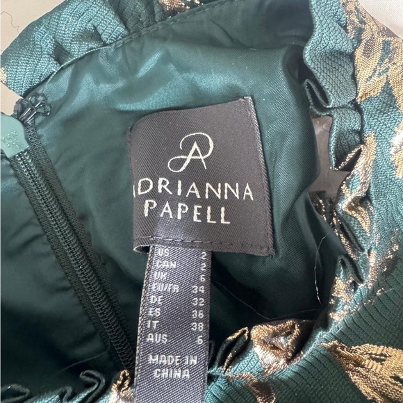 Elegant Green and Gold Floral Dress - Picture 3 of 3